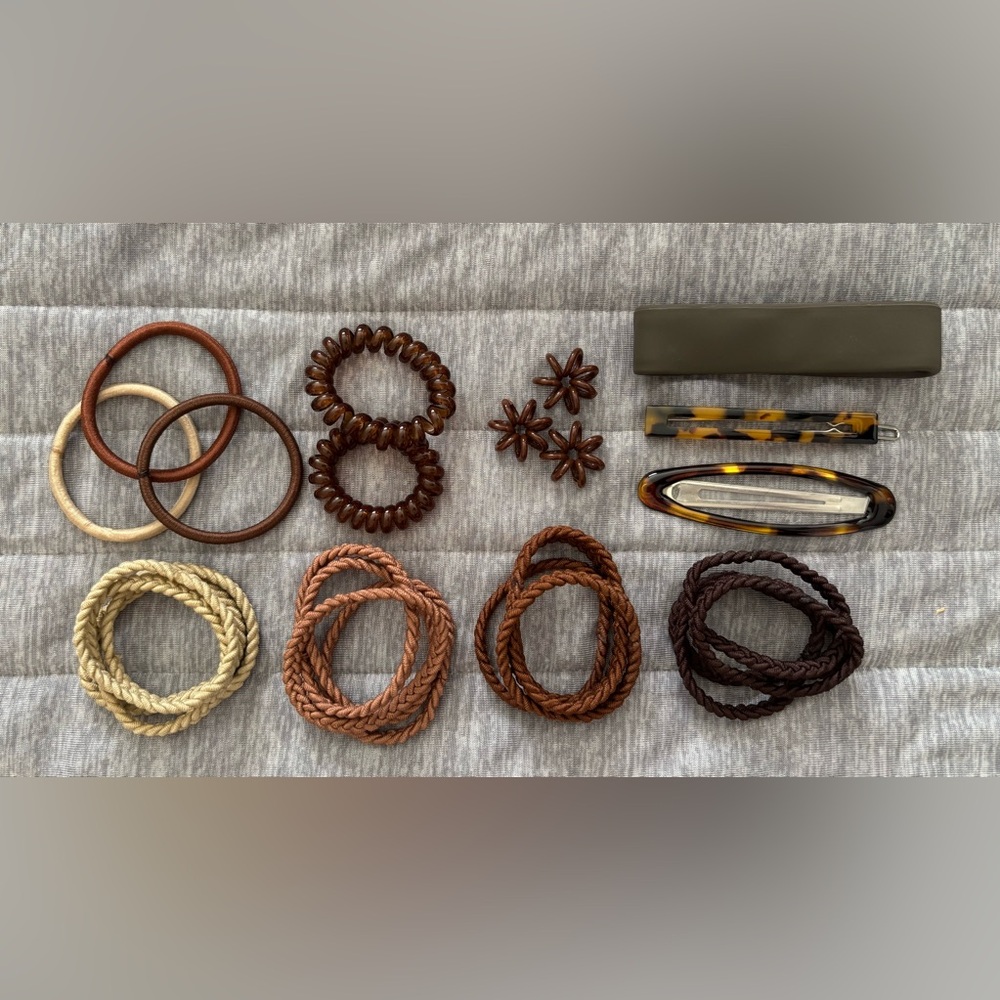 Assorted Hair Accessories Set in Brown Tones